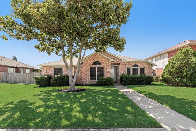 2704 Crooked Creek, Mesquite, TX 75181