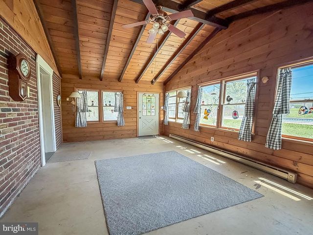 74 MEADOW LN, Richboro, PA 18954