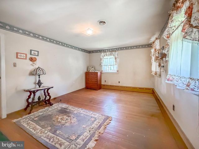 74 MEADOW LN, Richboro, PA 18954