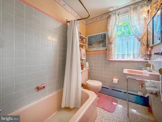 74 MEADOW LN, Richboro, PA 18954