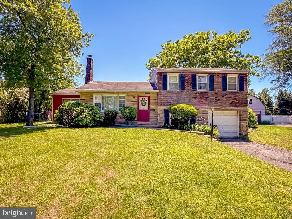 74 MEADOW LN, Richboro, PA 18954