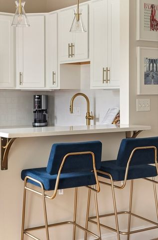 87 Bartlett St 2, Boston, MA 02129