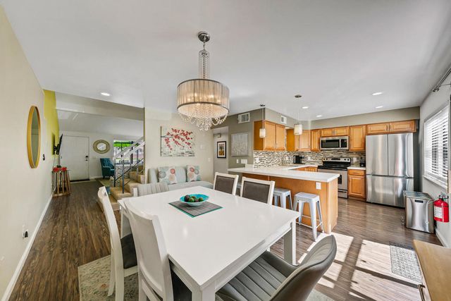 6025 Arroyo Road 7, Palm Springs, CA 92264