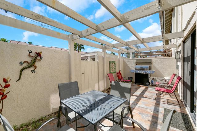 6025 Arroyo Road 7, Palm Springs, CA 92264