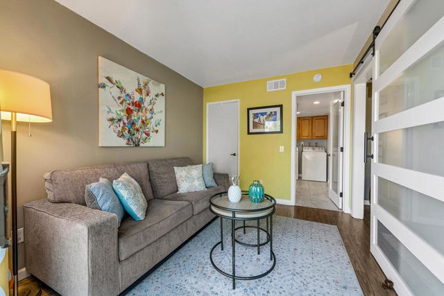 6025 Arroyo Road 7, Palm Springs, CA 92264