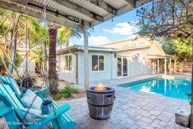 331 Avenida Del Sol Avenue, Indialantic, FL 32903