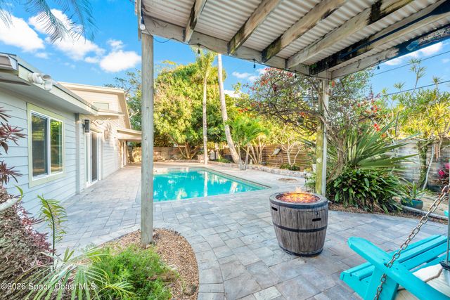 331 Avenida Del Sol Avenue, Indialantic, FL 32903