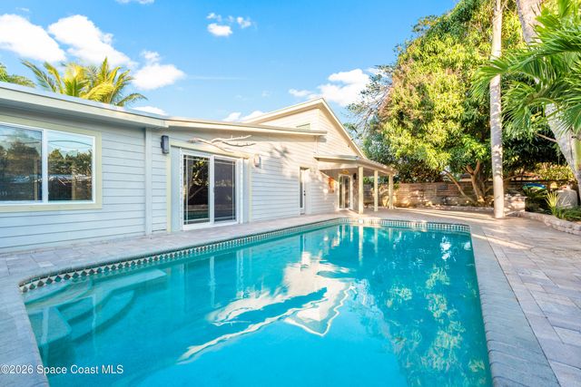 331 Avenida Del Sol Avenue, Indialantic, FL 32903