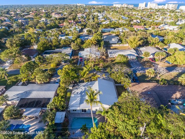 331 Avenida Del Sol Avenue, Indialantic, FL 32903