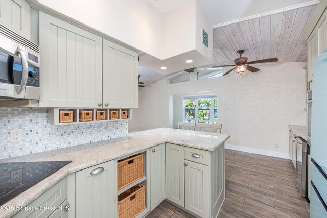 331 Avenida Del Sol Avenue, Indialantic, FL 32903