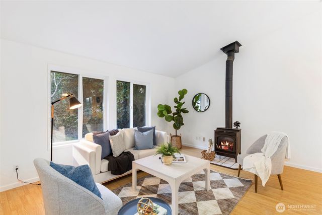 21930 Orca Drive NE, Poulsbo, WA 98370