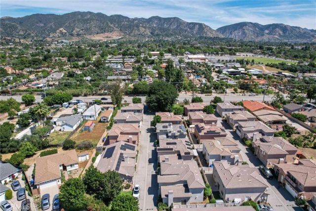 14661 oak road, Sylmar, CA 91342