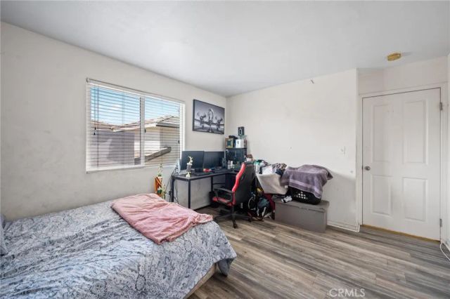14661 oak road, Sylmar, CA 91342