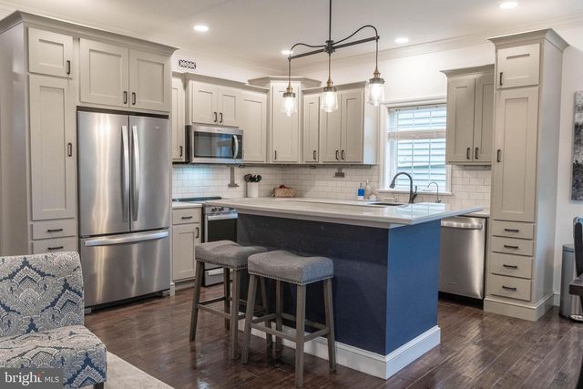 1922 EDINGTON PL, Lancaster, PA 17603