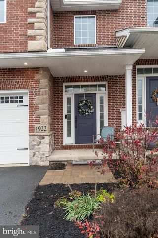 1922 EDINGTON PL, Lancaster, PA 17603