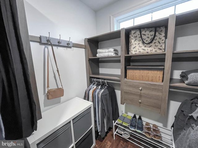 1922 EDINGTON PL, Lancaster, PA 17603