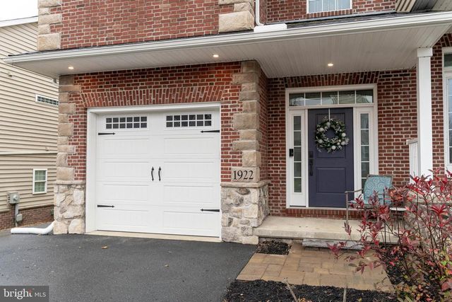 1922 EDINGTON PL, Lancaster, PA 17603