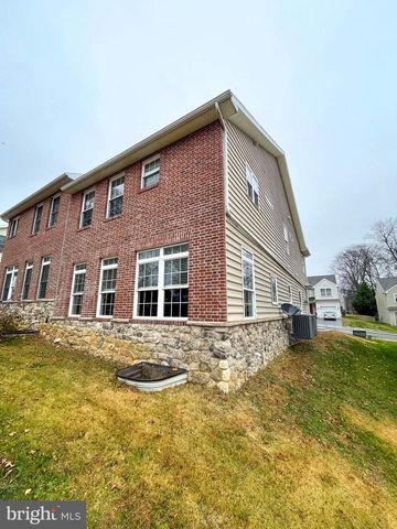 1922 EDINGTON PL, Lancaster, PA 17603