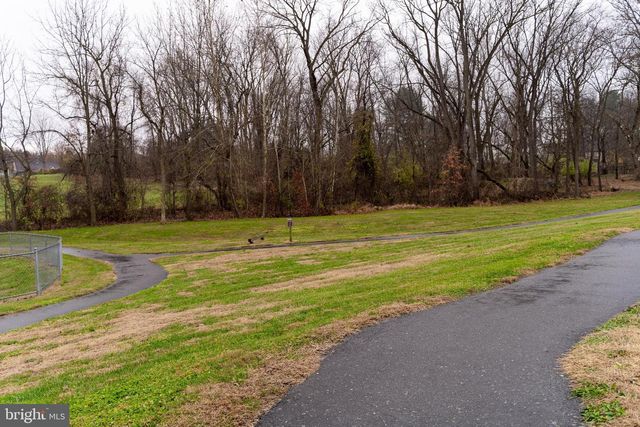 1922 EDINGTON PL, Lancaster, PA 17603