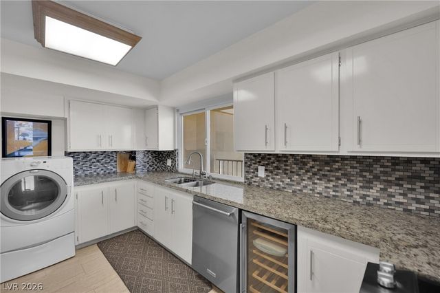 205 East Harmon Avenue 710, Las Vegas, NV 89169