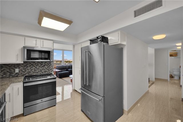 205 East Harmon Avenue 710, Las Vegas, NV 89169