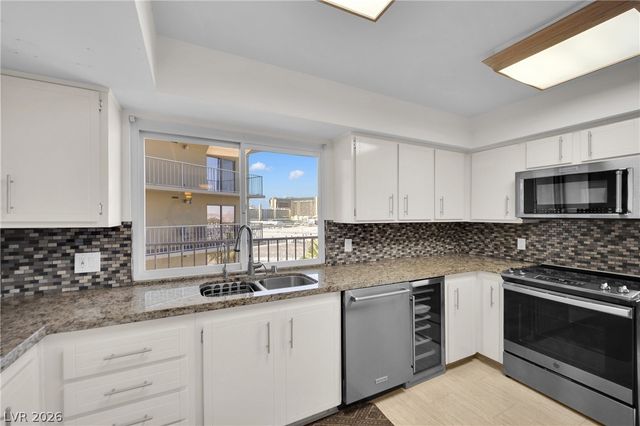 205 East Harmon Avenue 710, Las Vegas, NV 89169