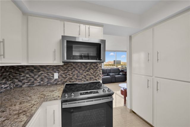 205 East Harmon Avenue 710, Las Vegas, NV 89169