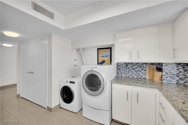 205 East Harmon Avenue 710, Las Vegas, NV 89169