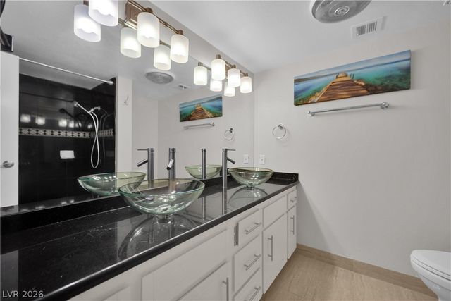 205 East Harmon Avenue 710, Las Vegas, NV 89169