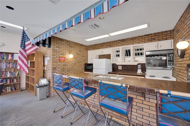 205 East Harmon Avenue 710, Las Vegas, NV 89169