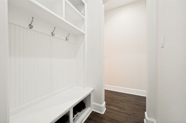 2812 Damsel Madison Lane, Lewisville, TX 75056