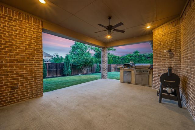 2812 Damsel Madison Lane, Lewisville, TX 75056