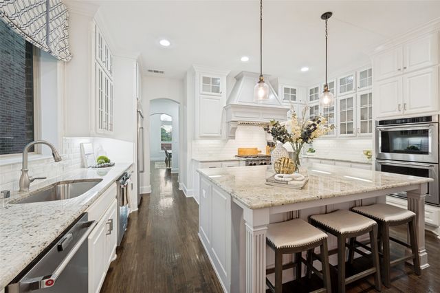 2812 Damsel Madison Lane, Lewisville, TX 75056