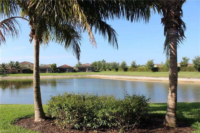 3326 Baltic DR, Naples, FL 34119