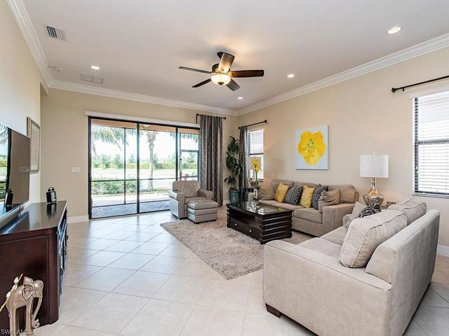 3326 Baltic DR, Naples, FL 34119