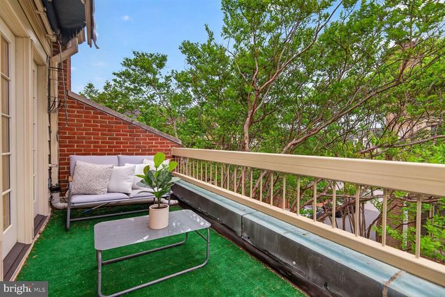 4383 WESTOVER PL NW, Washington, DC 20016