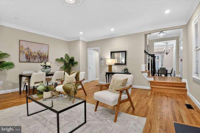 4383 WESTOVER PL NW, Washington, DC 20016