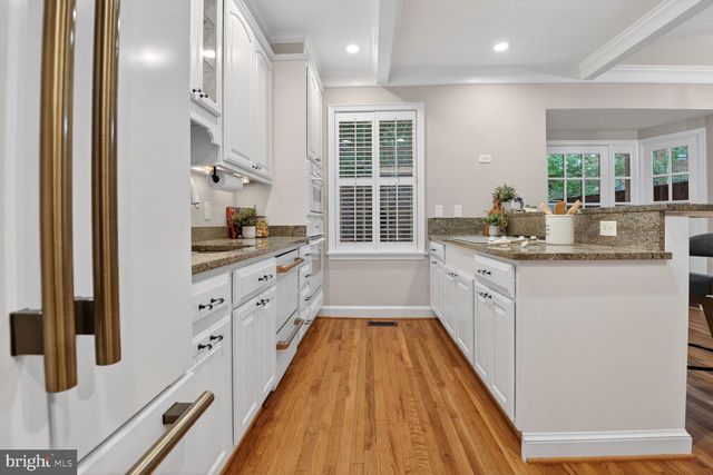 4383 WESTOVER PL NW, Washington, DC 20016