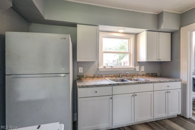 265 Madison Avenue, Akron, OH 44320