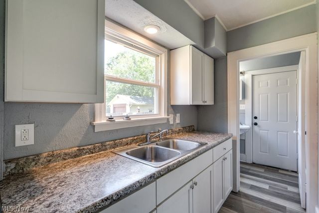 265 Madison Avenue, Akron, OH 44320
