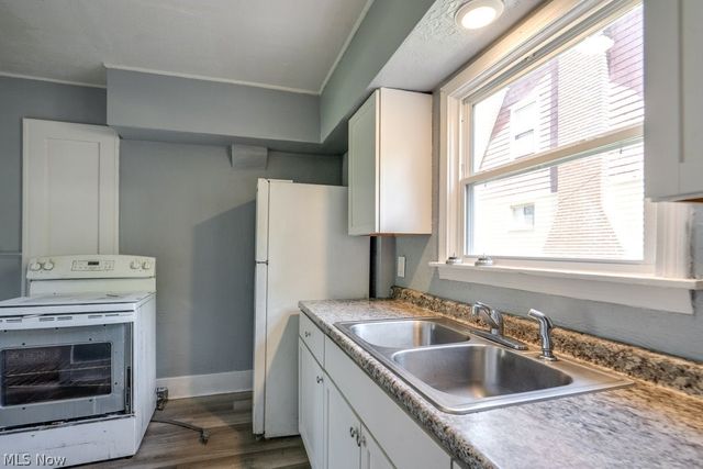 265 Madison Avenue, Akron, OH 44320