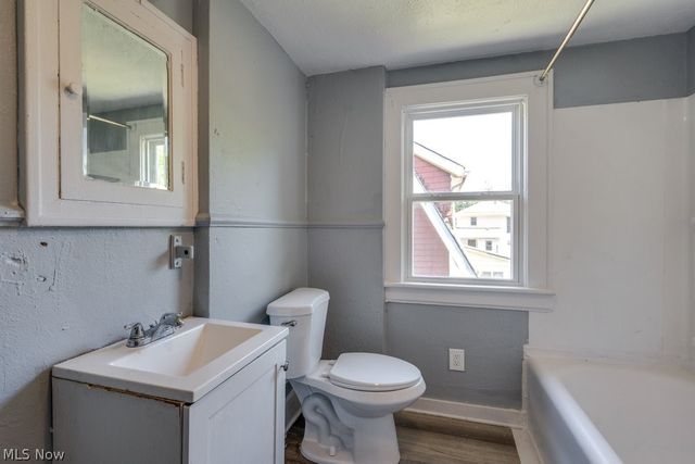 265 Madison Avenue, Akron, OH 44320