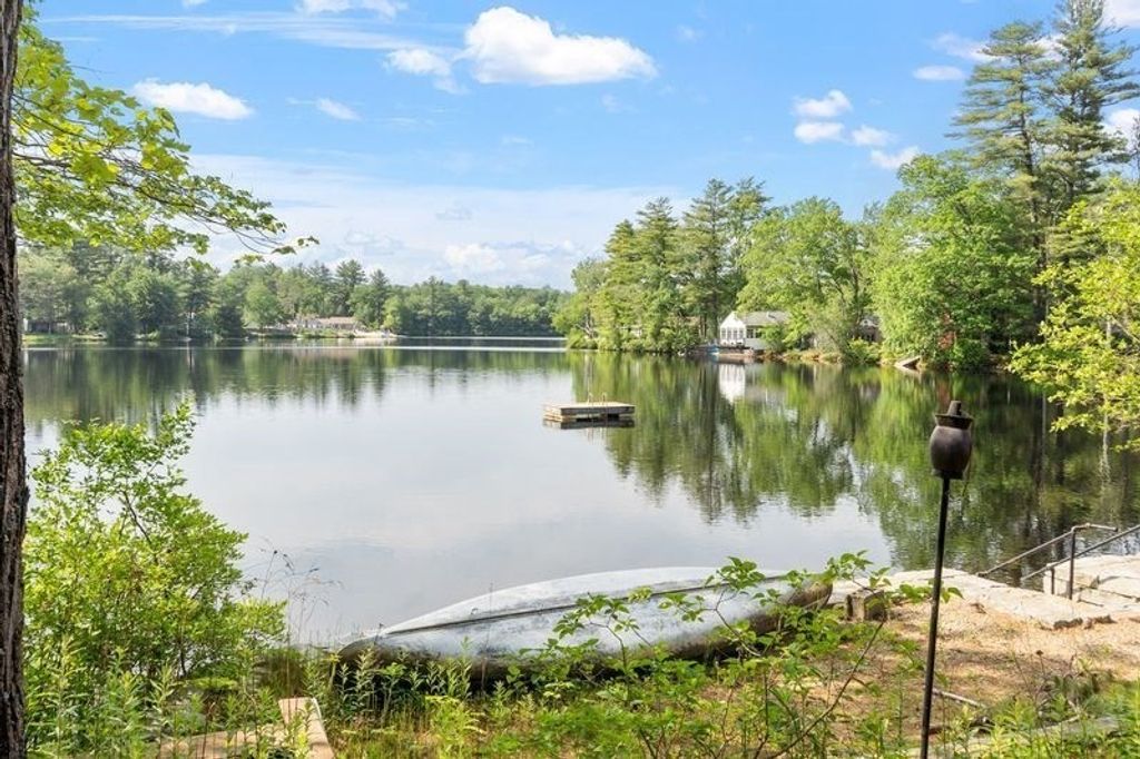 79 Kendall Pond South, Gardner, MA 01440