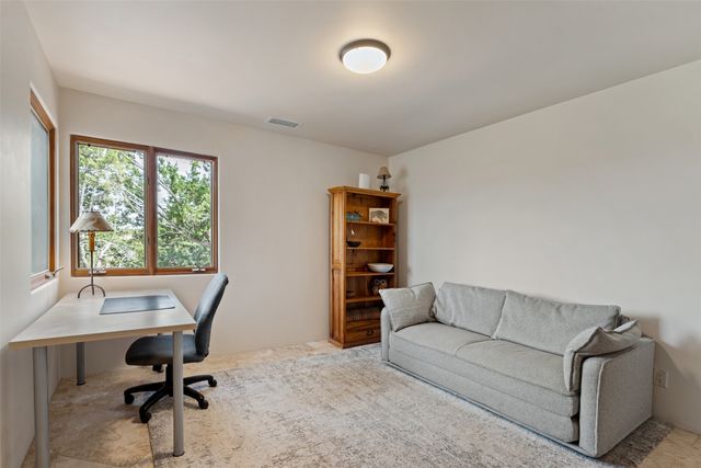 37 Old Road South, Lamy, NM 87540
