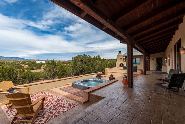 37 Old Road South, Lamy, NM 87540