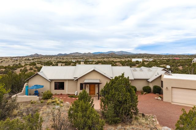 37 Old Road South, Lamy, NM 87540