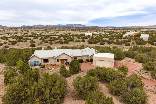 37 Old Road South, Lamy, NM 87540