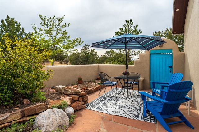 37 Old Road South, Lamy, NM 87540
