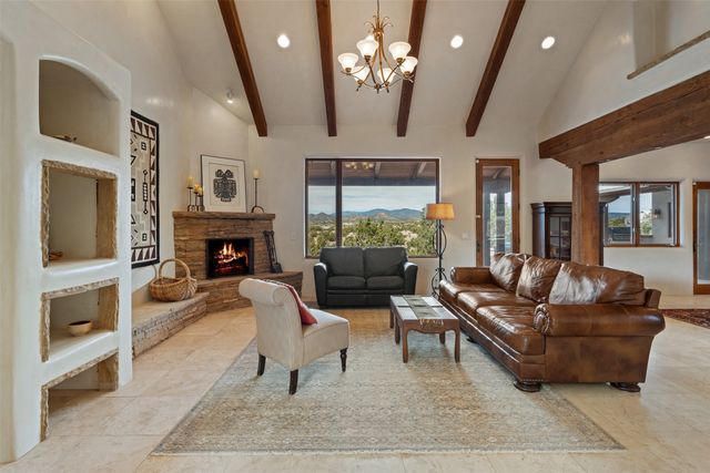 37 Old Road South, Lamy, NM 87540