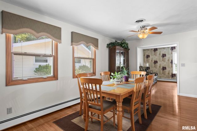 729 KENTON Boulevard, Taylorville, IL 62568